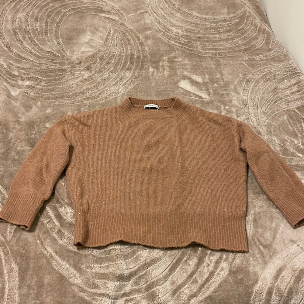 dark tan knit top